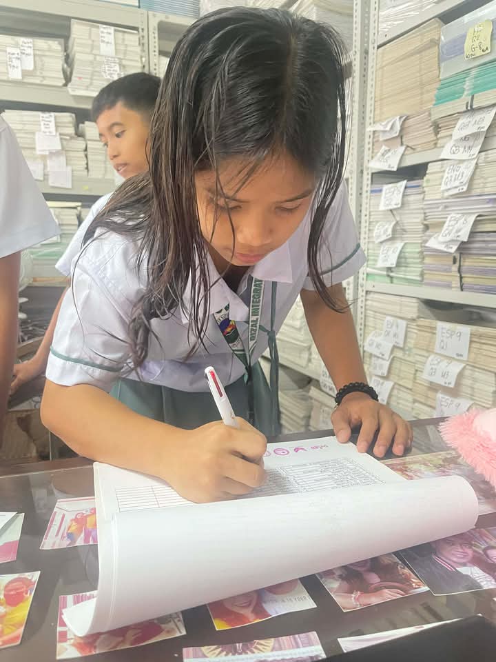 Weekly Allowance Distribution photo 21